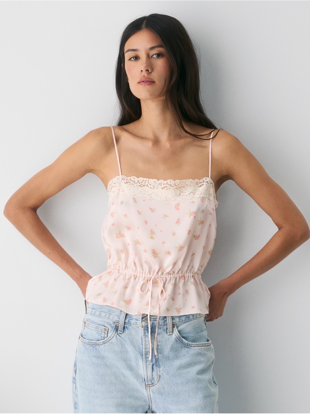 Wilfred Pippin Silk Camisole Silk charmeuse cami with lace trim